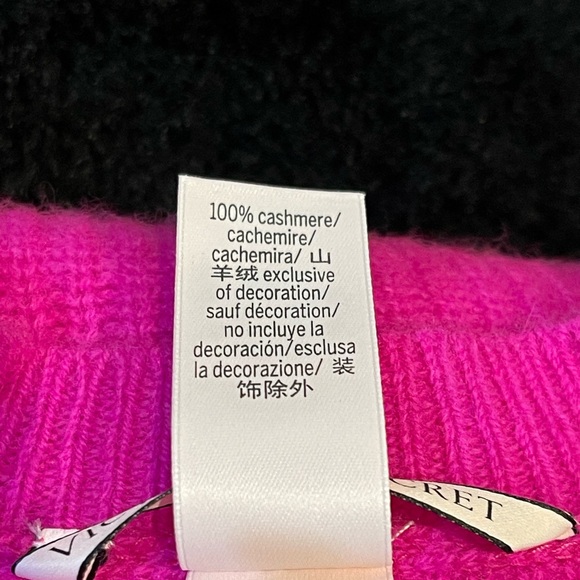 NEW LARGE VICTORIA'S SECRET Luxury 100% Cashmere Short & Sweater gift Set - Picture 8 of 13